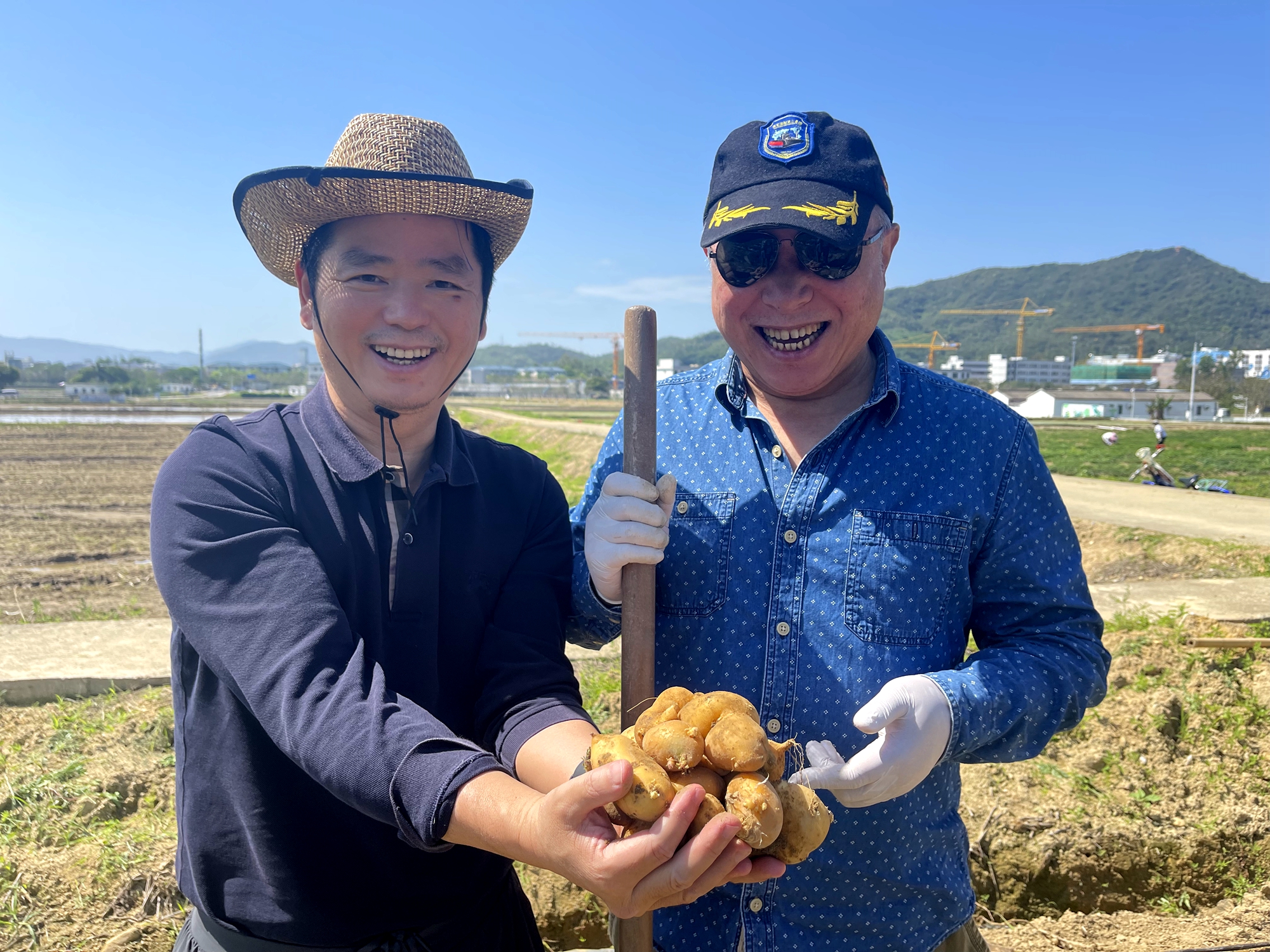 1 2022年4月5日，在基因組所馬鈴薯試驗基地測產.jpeg